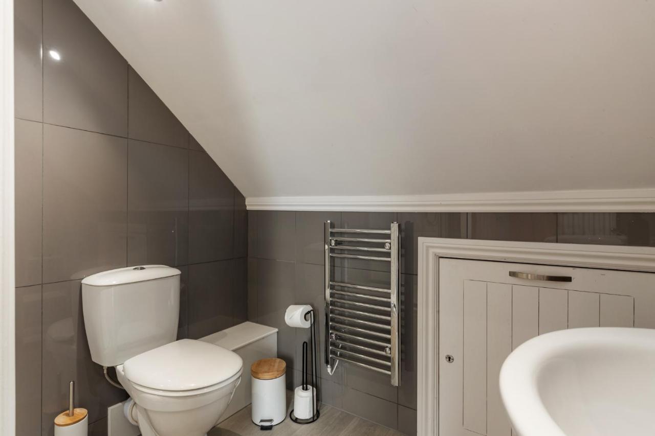 Acorn Cottage Тенби Экстерьер фото
