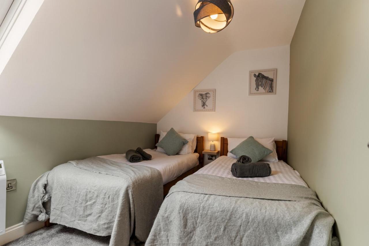 Acorn Cottage Тенби Экстерьер фото